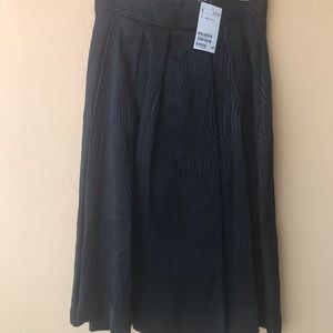 H&M black skirt size 4